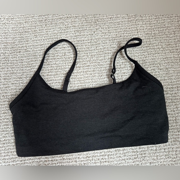 Vuori Essential Sports Bra - Picture 1 of 2